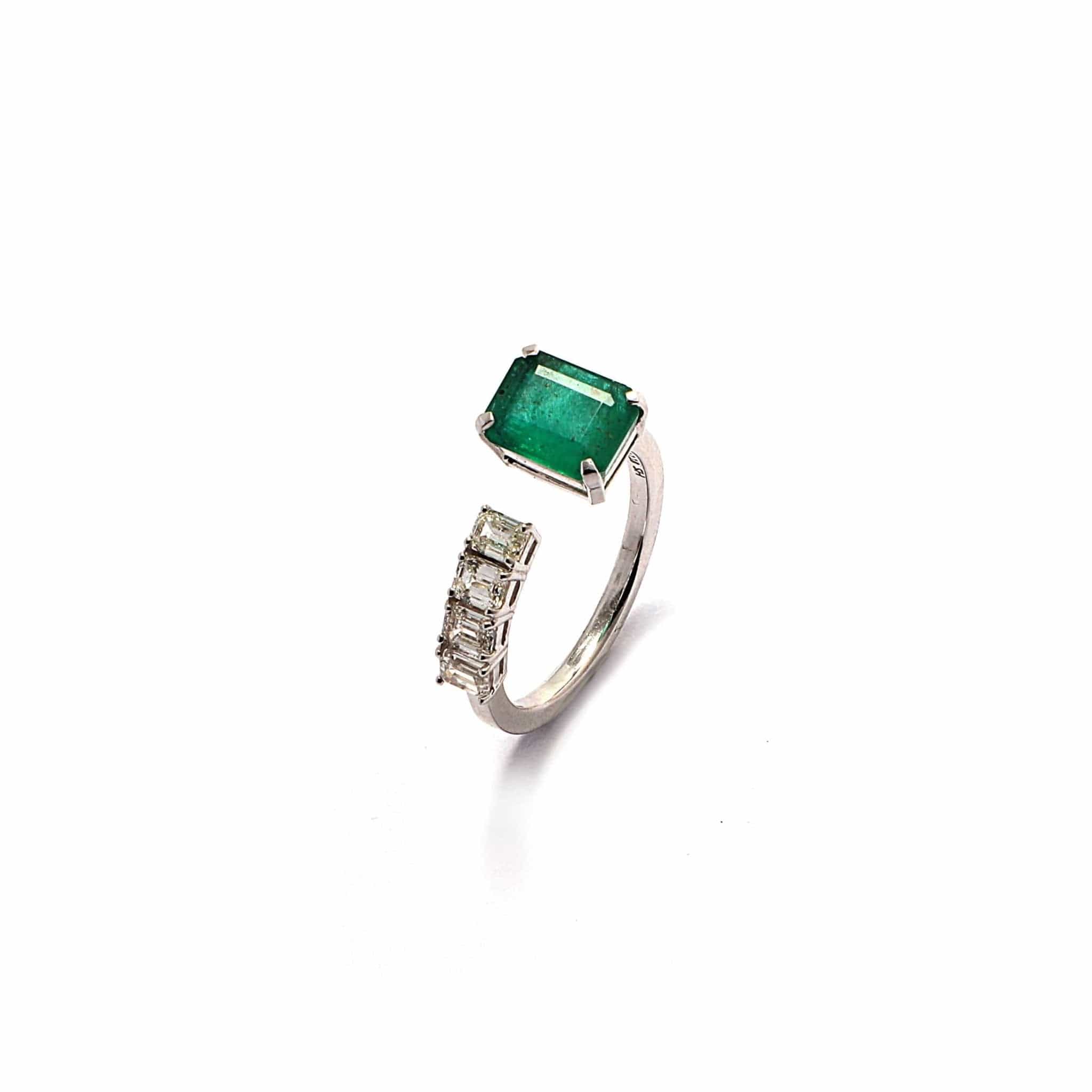 Prakshi Bloom Ring with Emerald cut and Round Diamonds - M.Fitaihi