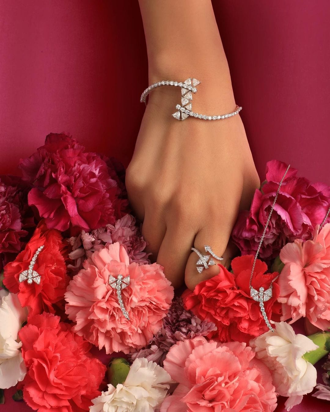 Prakshi Marquise Dragonfly Diamond Bracelet - M.Fitaihi