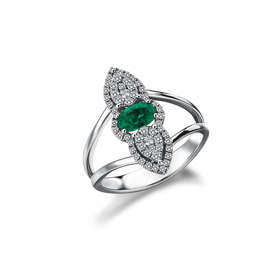 EMERALD & DIAMOND RING