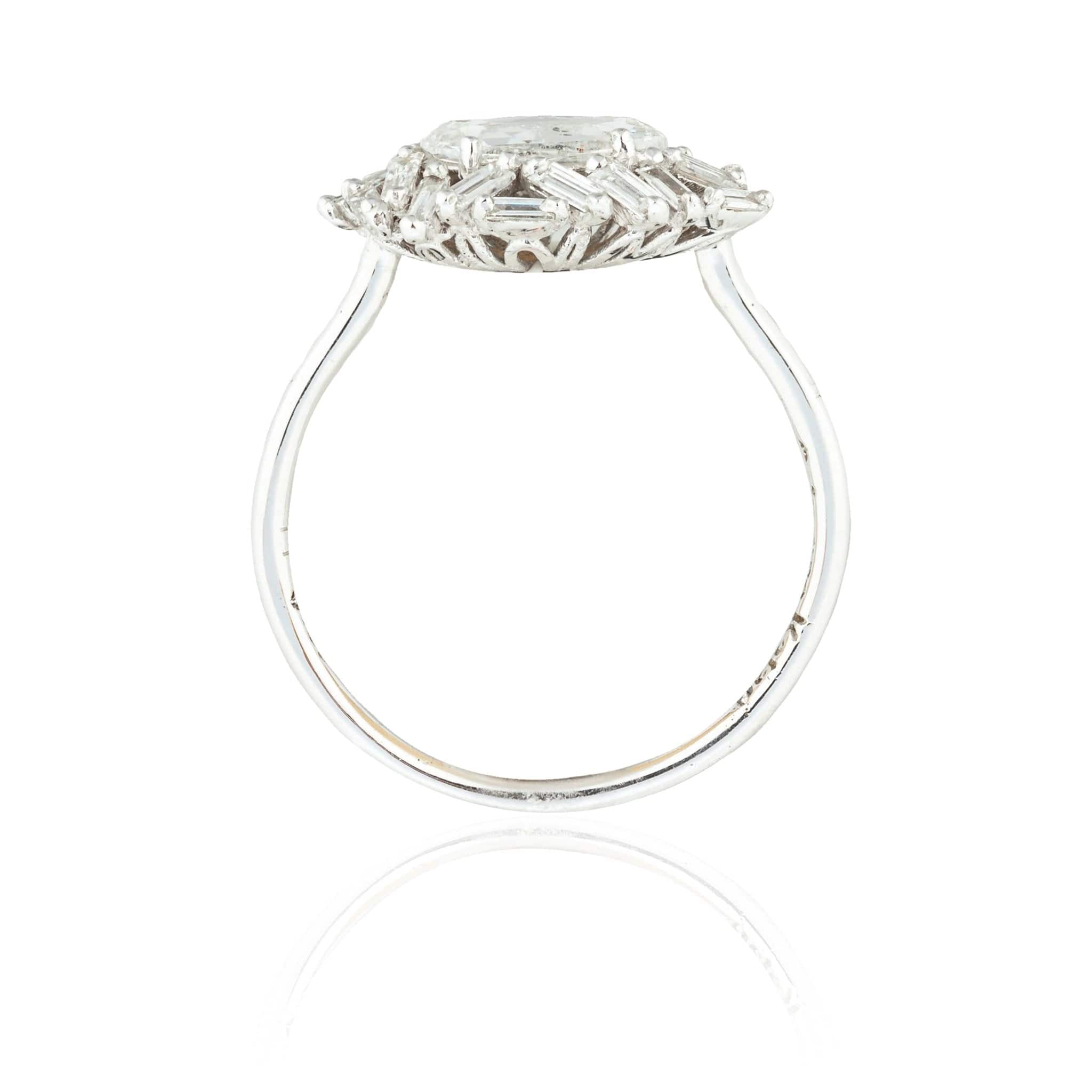 Suzanne Kalan One Of A Kind White Gold Ring - M.Fitaihi
